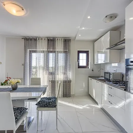 Apartment Olive Garden Rovinj
